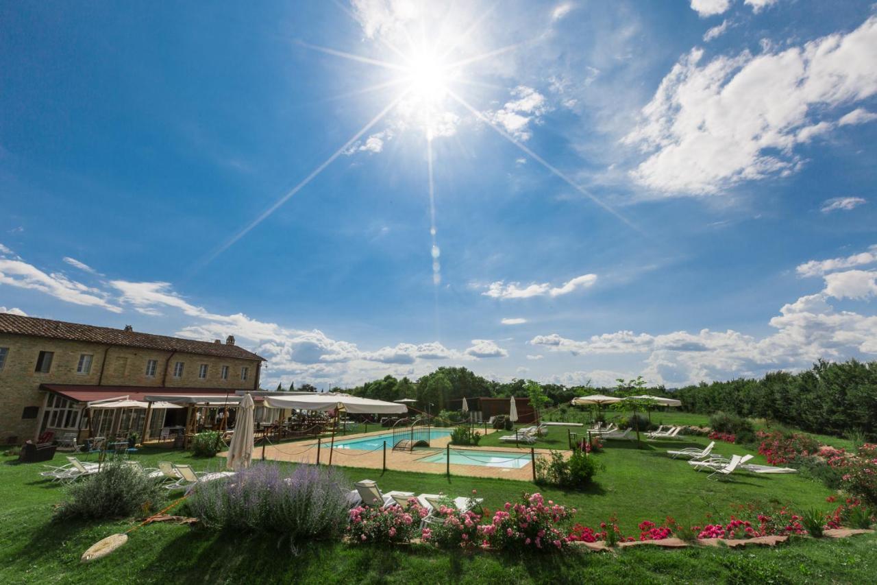 Favorita Food&Wine Resort バスティーア・ウンブラ エクステリア 写真