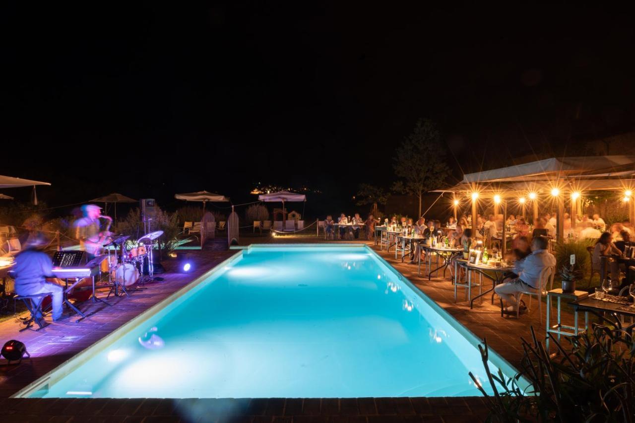 Favorita Food&Wine Resort バスティーア・ウンブラ エクステリア 写真
